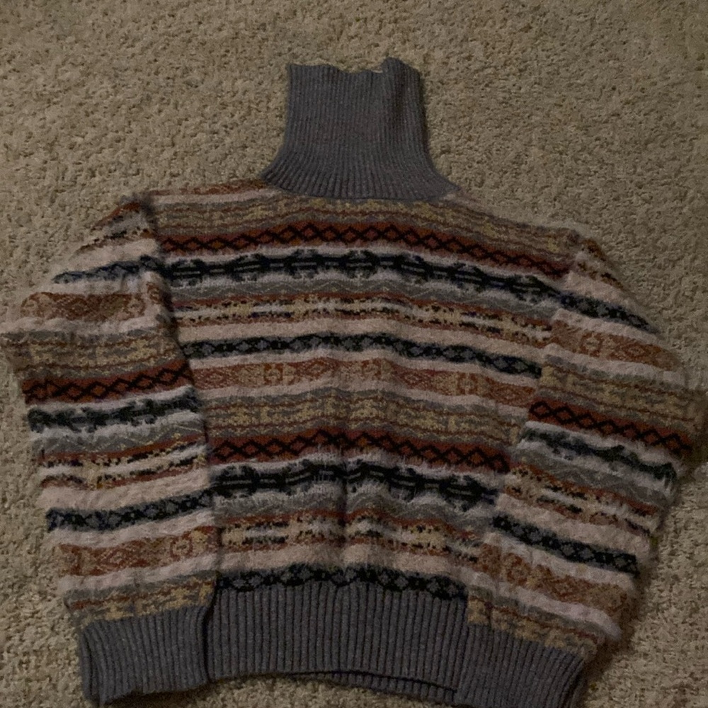 Women’s short length turtleneck sweater
